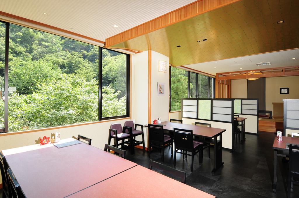 Royal Hotel Yamanaka Onsen Kajikaso Кага Екстериор снимка
