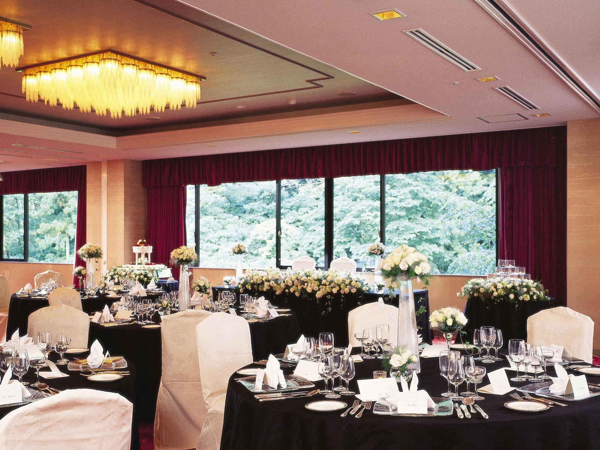 Royal Hotel Yamanaka Onsen Kajikaso Кага Екстериор снимка